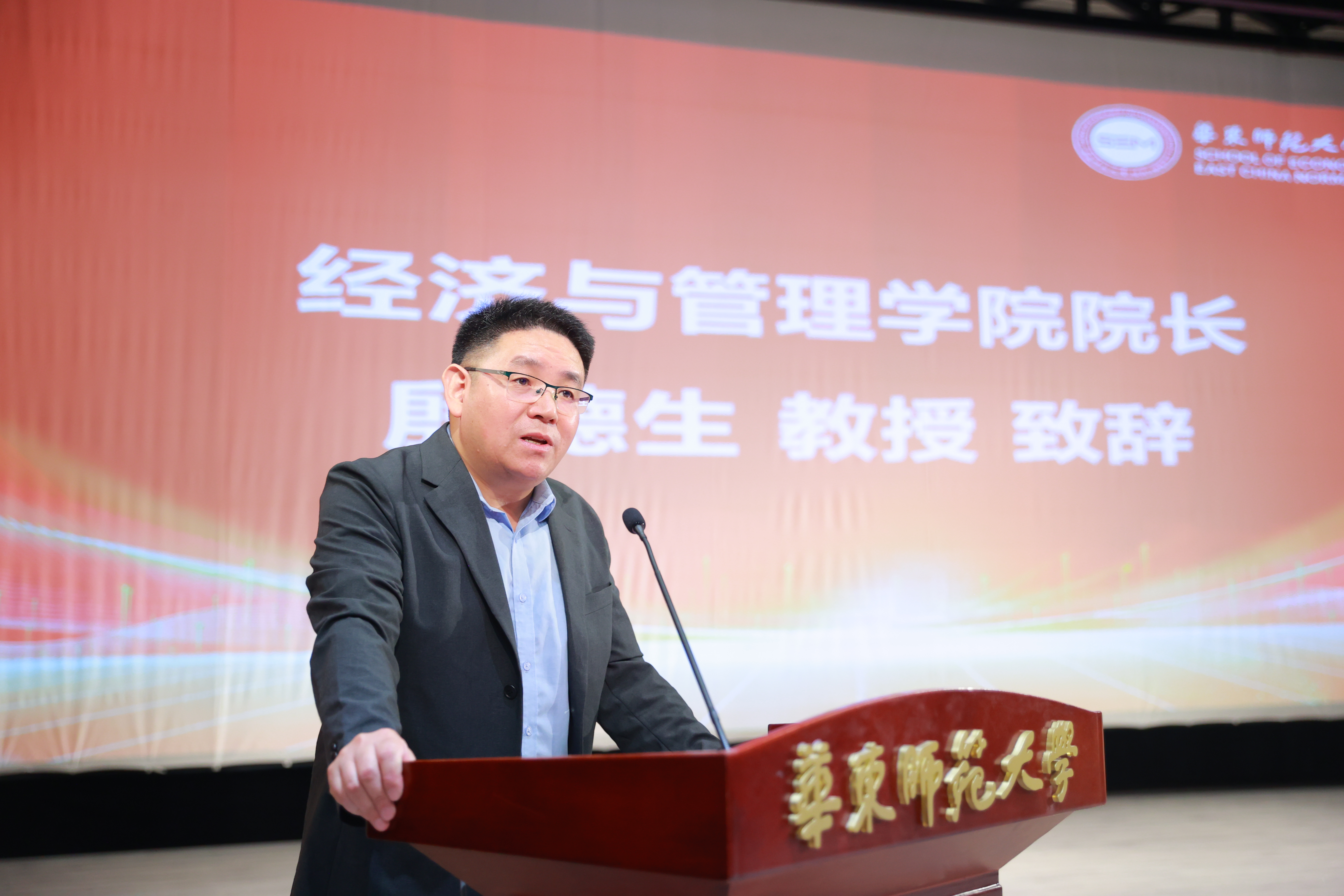 AI7I9320.JPG